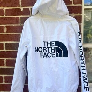 The North Face Millerton Men's Jacket in vintage white, size small